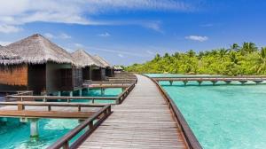 she3442ag-196108-Water-Bungalow-Club-Water-Bungalow